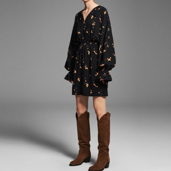 Baum Pferdgarten Ariana Cherry Dress - Picture 9 of 11